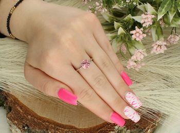 Pierścionek Swarovski Elements P 48418LR z różowym kryształem 8 mm, waga 2,42 g, szerokość szyny 2 mm. Subtelna i romantyczna biżuteria idealna na prezent.2.jpg